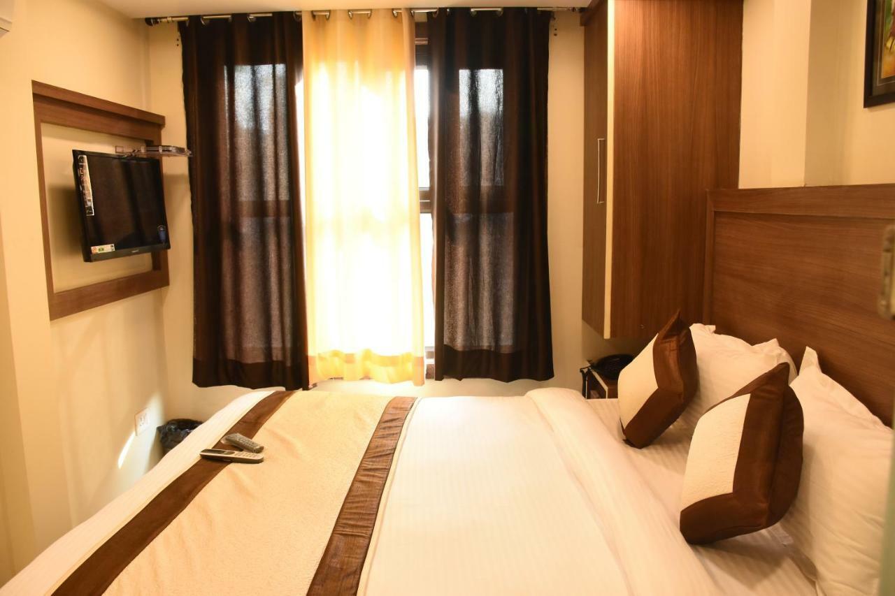 Hotel Kaushal Palace New Delhi Luaran gambar